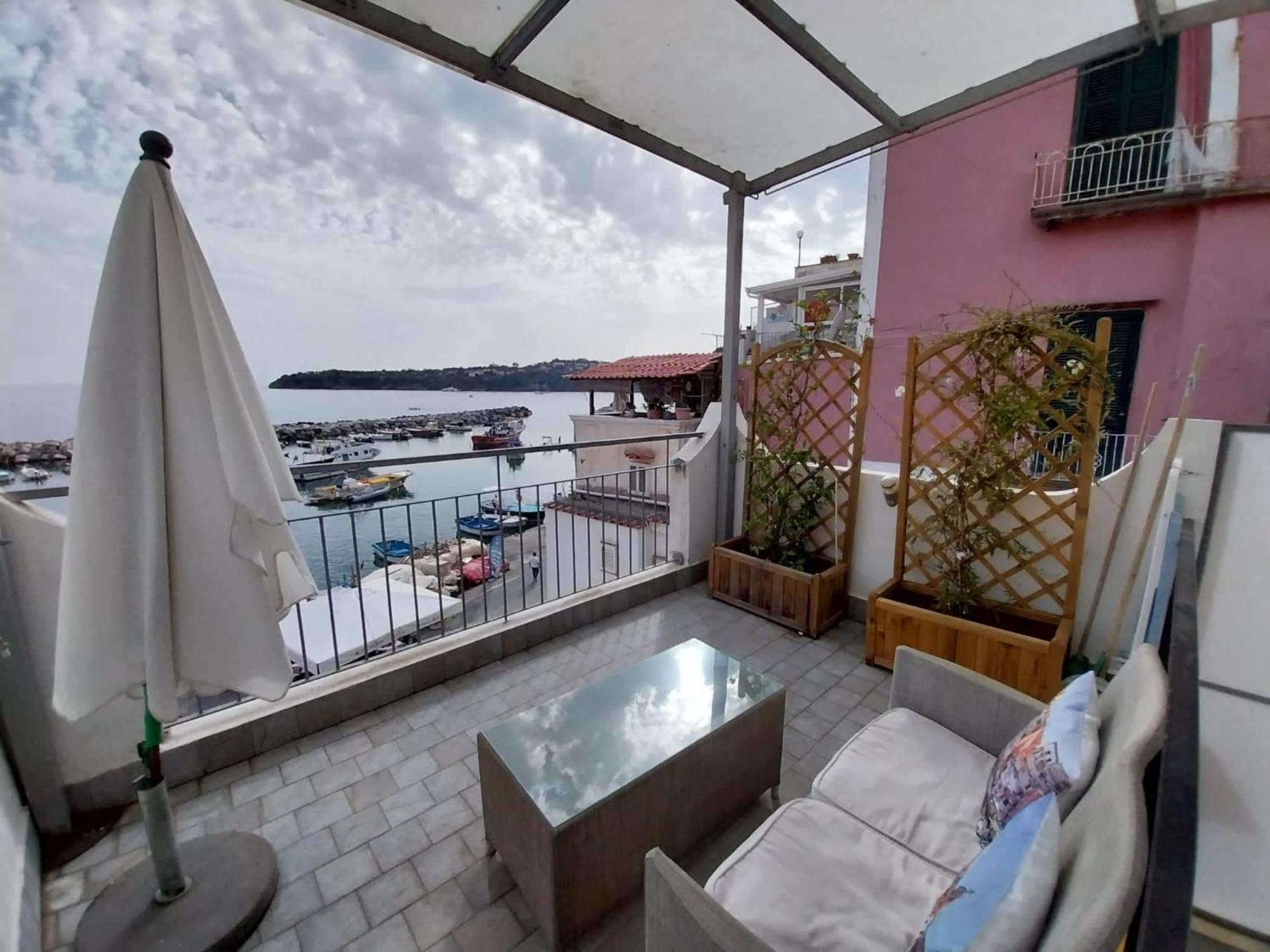 La Terrazza Di Maria Apartment Procida Exterior photo